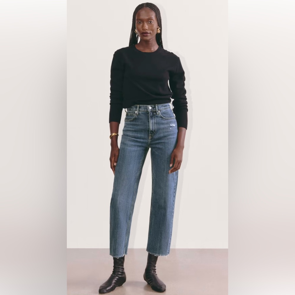 EVERLANE 31 Regular The Way High Jean with slight distressing and raw hem
